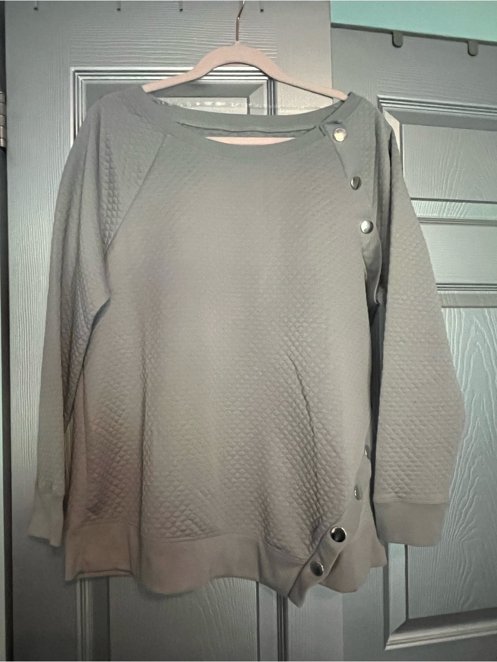 Quilted Scoop-Neck Button-Trim Sweater in Gray